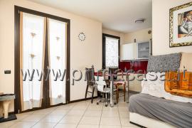 appartamento in vendita a Zevio in zona Perzacco