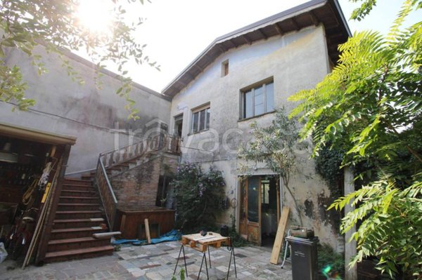 casa indipendente in vendita a Zevio in zona Santa Maria