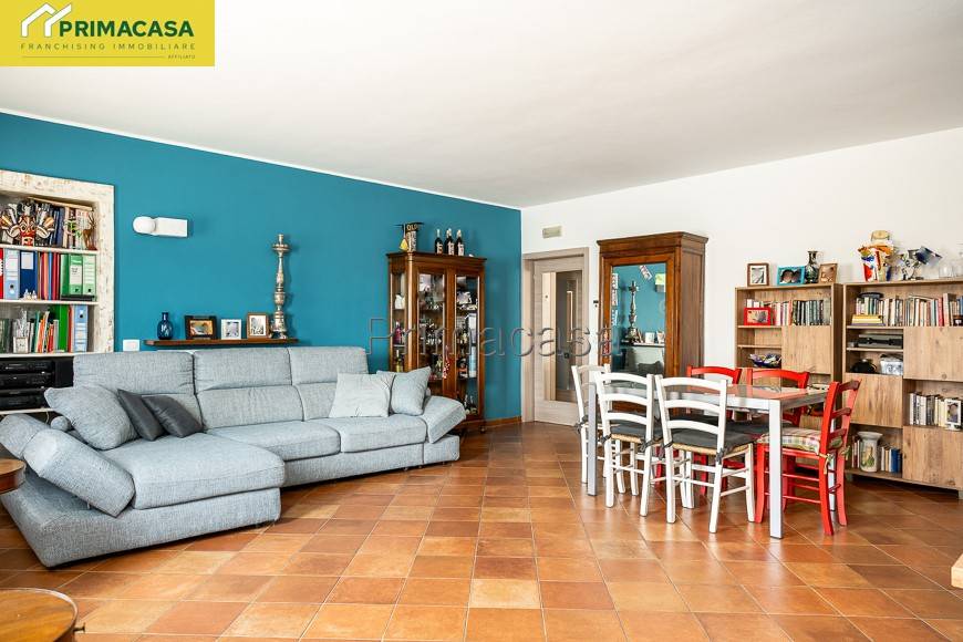 appartamento in vendita a Zevio in zona Volon