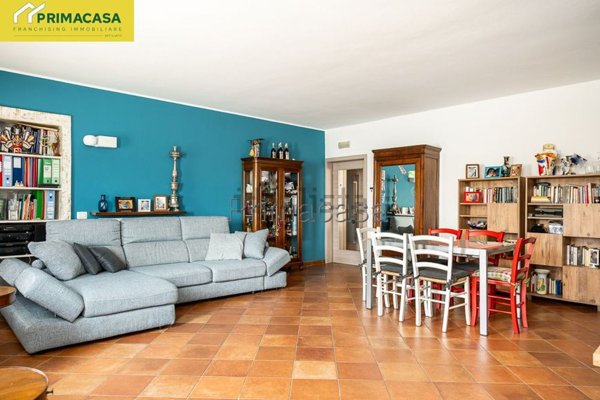 appartamento in vendita a Zevio in zona Volon