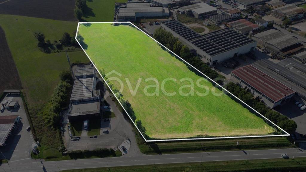 terreno industriale in vendita a Zevio in zona Santa Maria