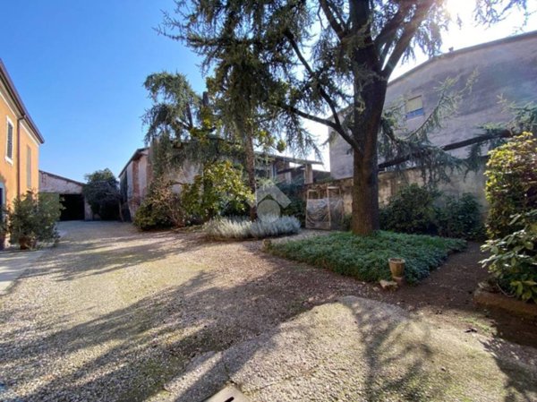 casa indipendente in vendita a Zevio