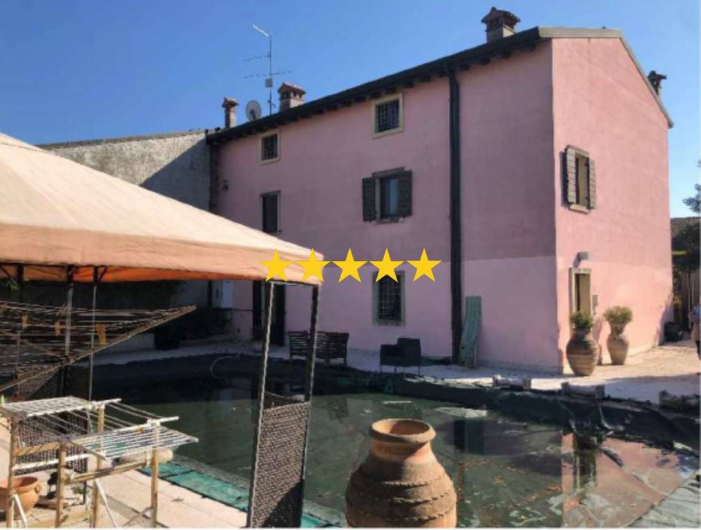 casa indipendente in vendita a Zevio in zona Santa Maria