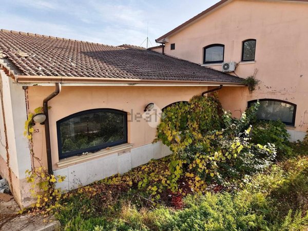 casa indipendente in vendita a Zevio in zona Perzacco