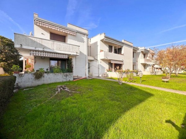 appartamento in vendita a Zevio in zona Santa Maria