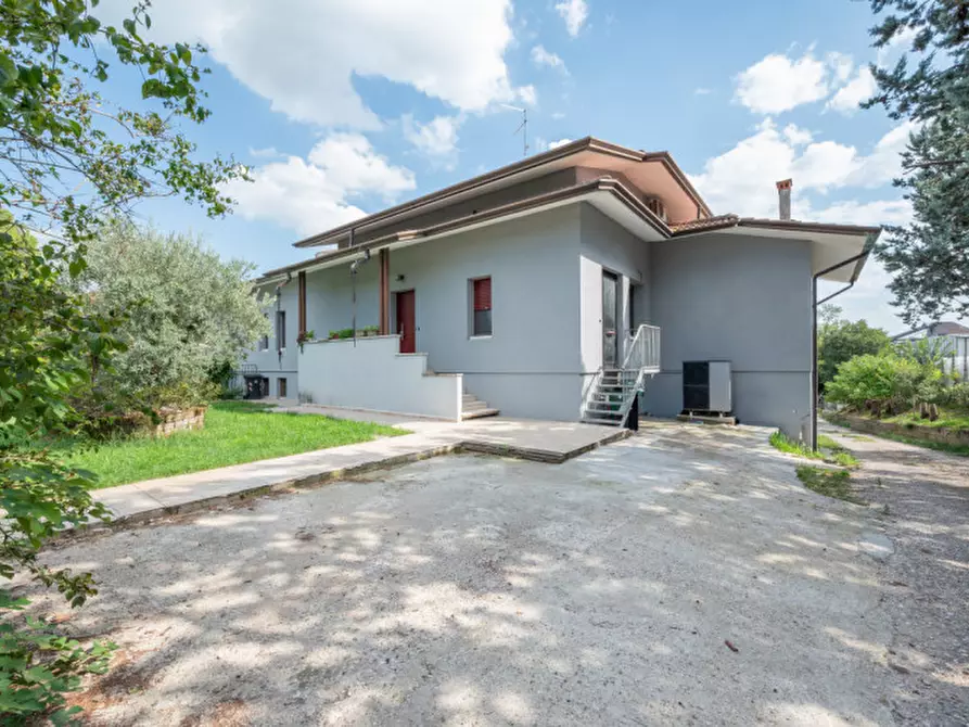 casa indipendente in vendita a Zevio in zona Campagnola