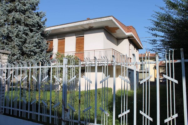 casa indipendente in vendita a Zevio