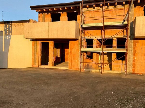 appartamento in vendita a Zevio in zona Santa Maria