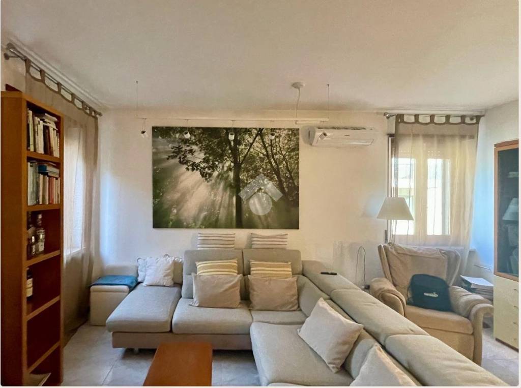 casa indipendente in vendita a Zevio in zona Campagnola