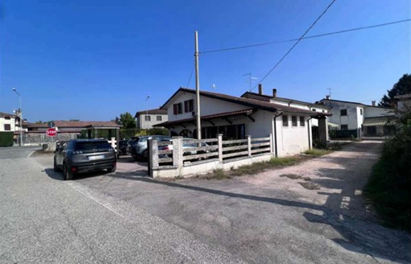 capannone in vendita a Zevio