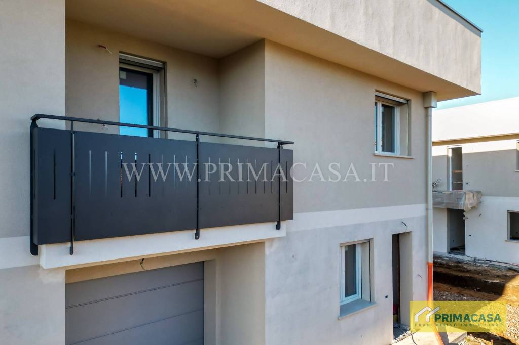 casa indipendente in vendita a Zevio in zona Campagnola