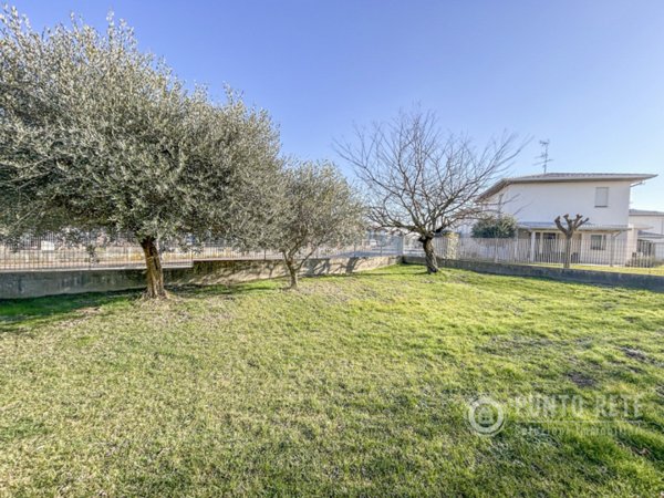 casa indipendente in vendita a Zevio