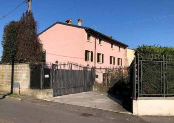 casa indipendente in vendita a Zevio in zona Santa Maria