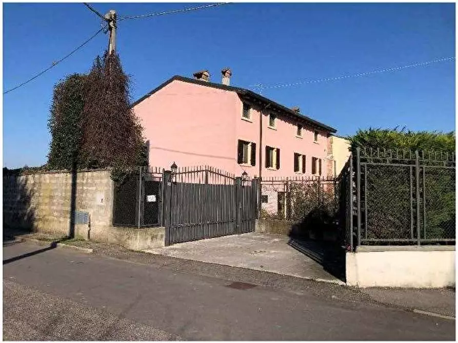 casa indipendente in vendita a Zevio in zona Santa Maria