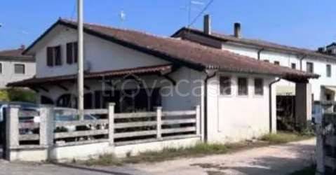 negozio in vendita a Zevio