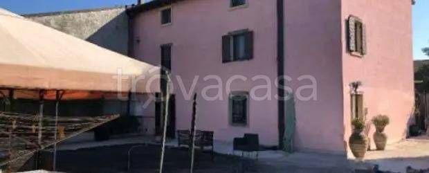 casa indipendente in vendita a Zevio