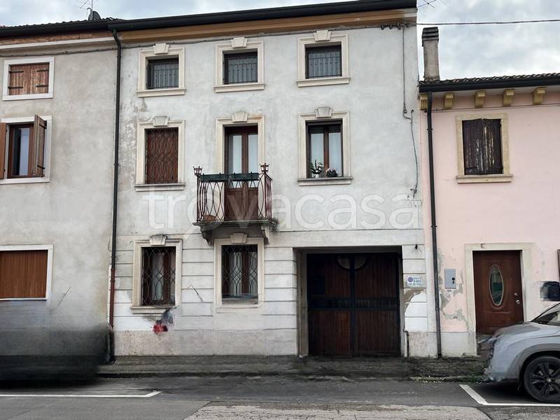 casa indipendente in vendita a Zevio