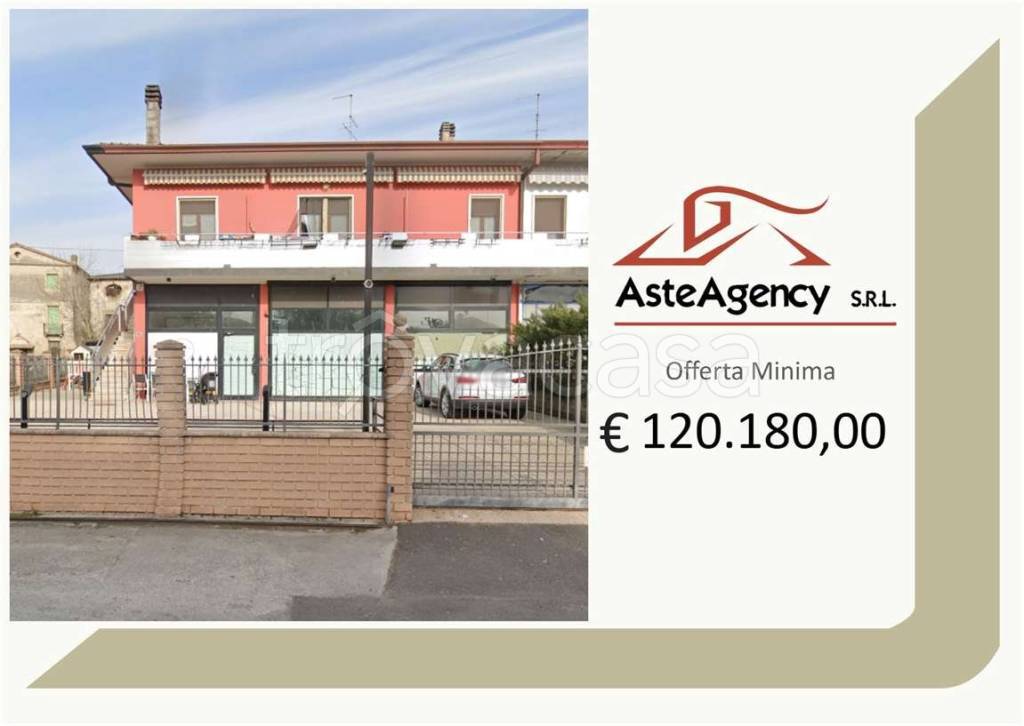 negozio in vendita a Zevio in zona Volon