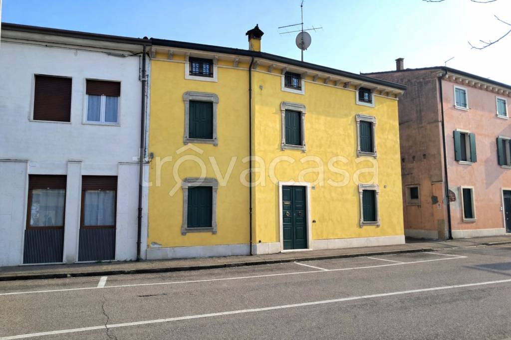 casa indipendente in vendita a Zevio