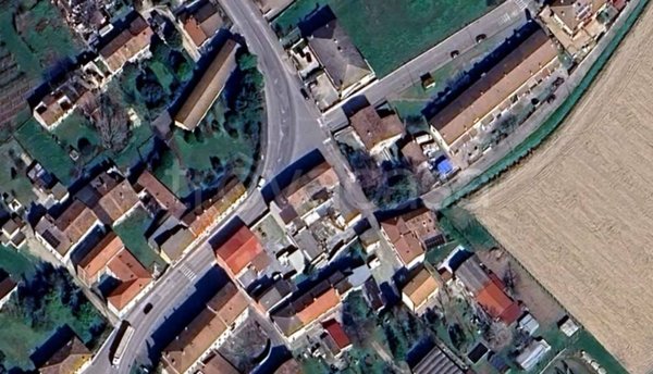 appartamento in vendita a Zevio in zona Volon