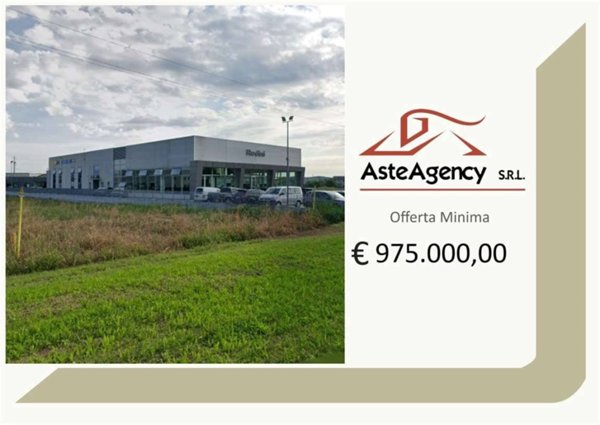 negozio in vendita a Zevio in zona Santa Maria