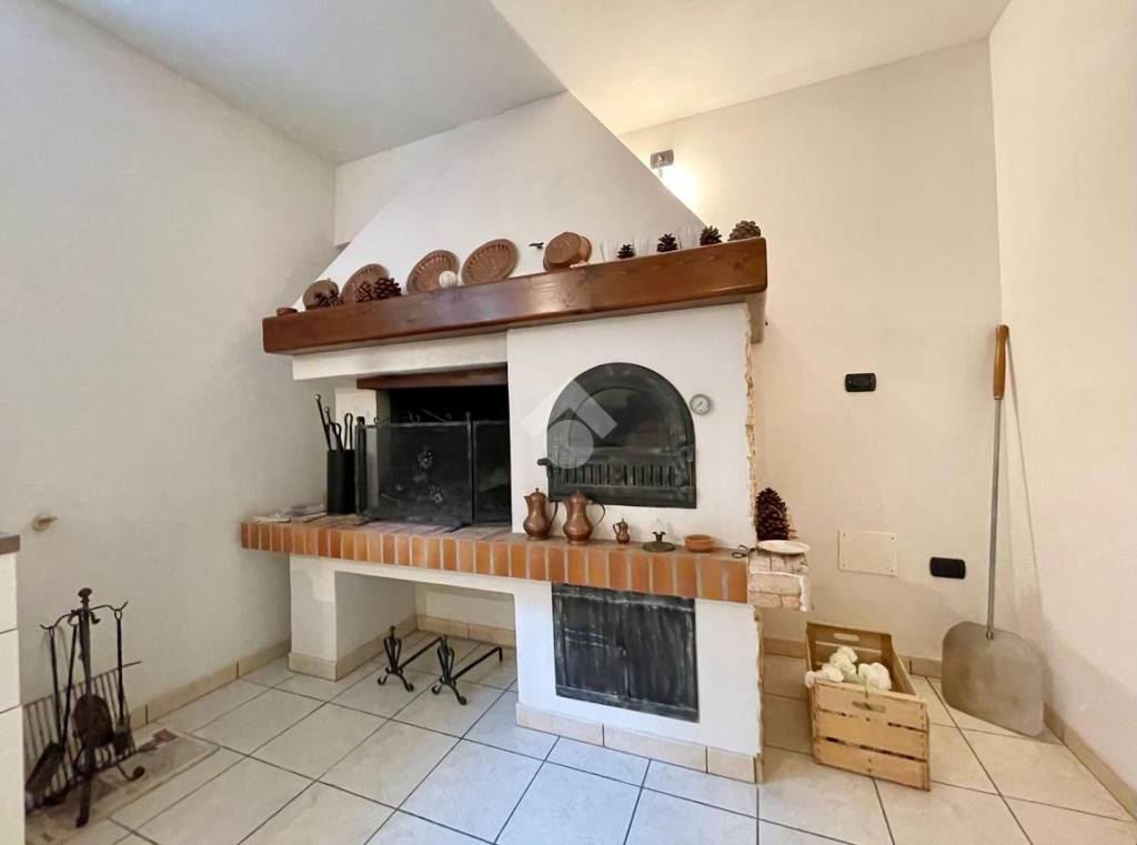 casa indipendente in vendita a Zevio in zona Perzacco