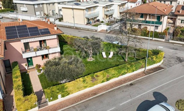 casa indipendente in vendita a Zevio