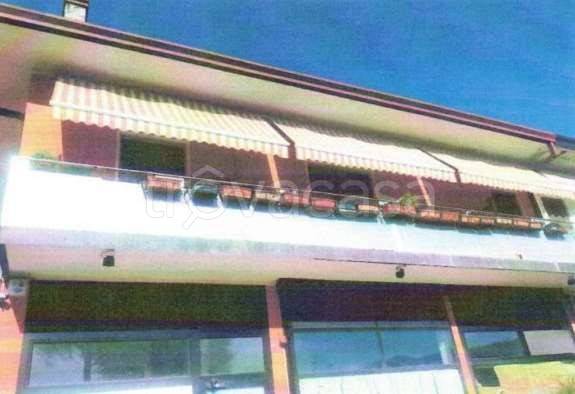 appartamento in vendita a Zevio in zona Volon