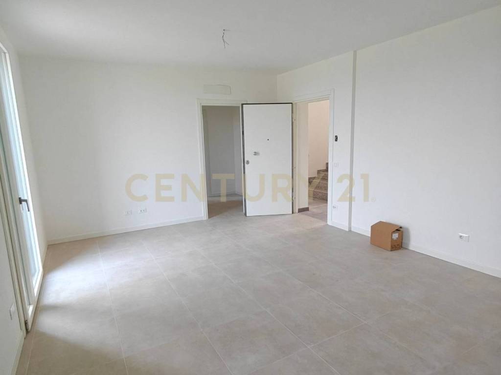 appartamento in vendita a Zevio in zona Santa Maria