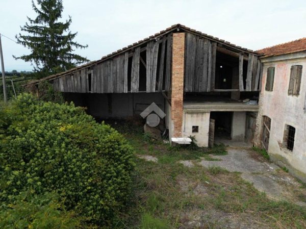 casa indipendente in vendita a Zevio in zona Perzacco