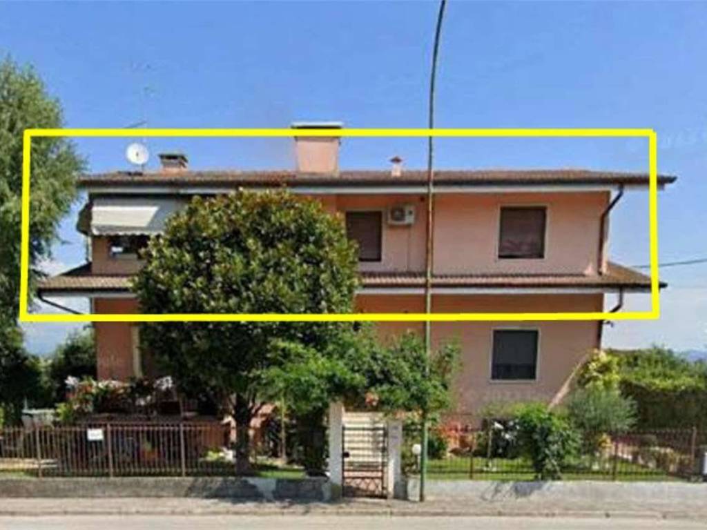 appartamento in vendita a Zevio in zona Santa Maria