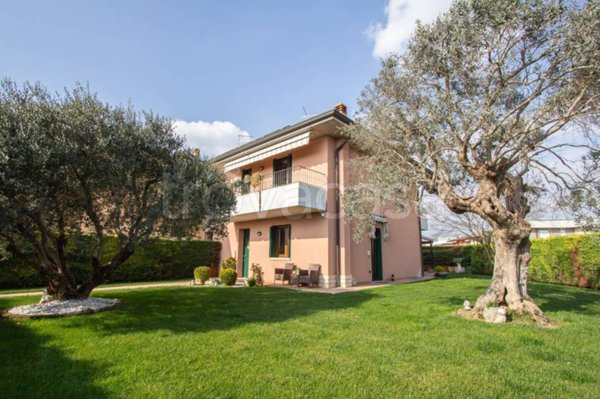 casa indipendente in vendita a Zevio