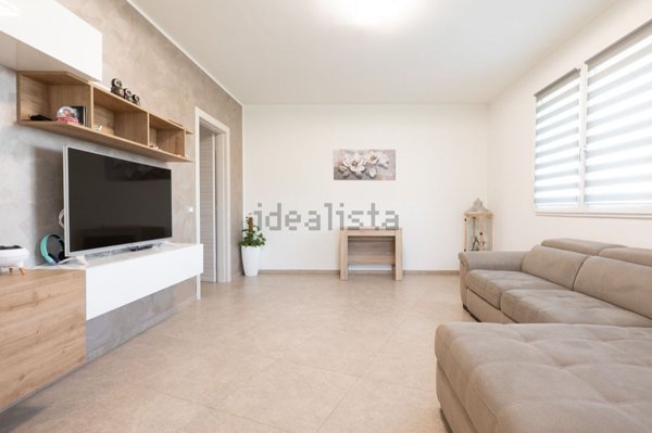 casa indipendente in vendita a Zevio in zona Santa Maria