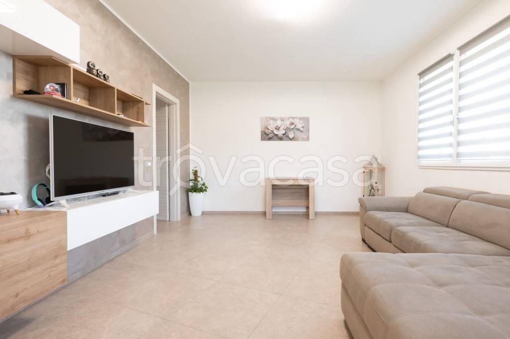 casa indipendente in vendita a Zevio in zona Santa Maria
