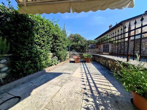appartamento in vendita a Zevio in zona Santa Maria