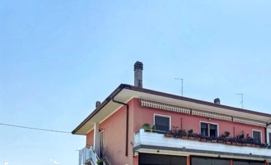 appartamento in vendita a Zevio in zona Volon