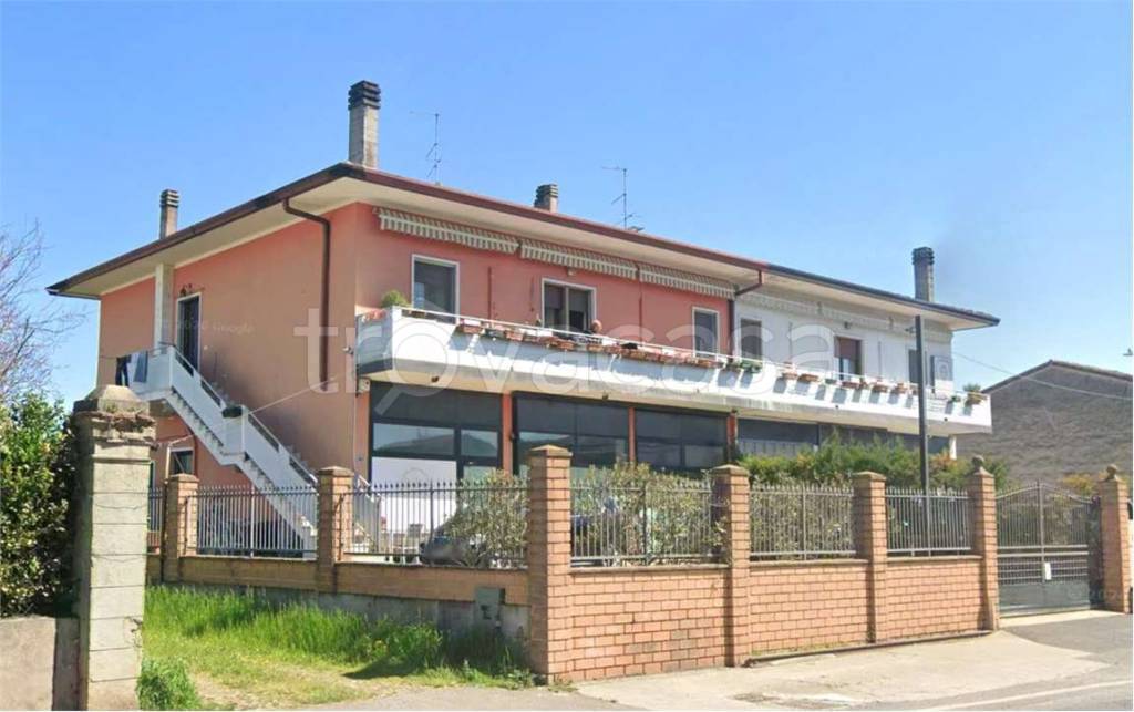 appartamento in vendita a Zevio in zona Volon