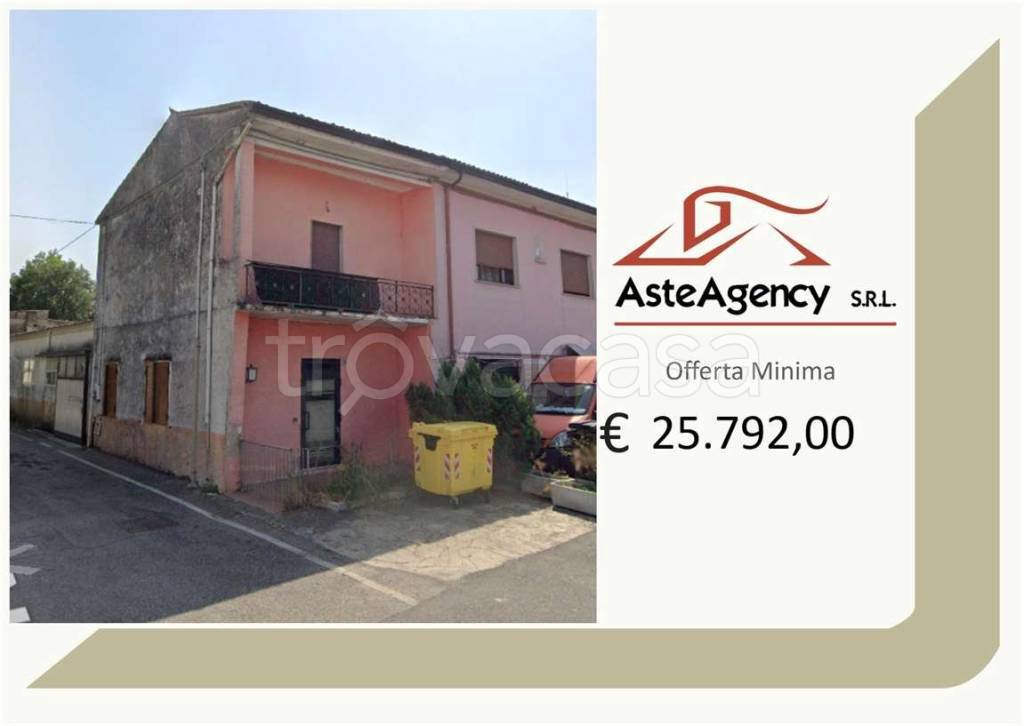negozio in vendita a Zevio in zona Volon