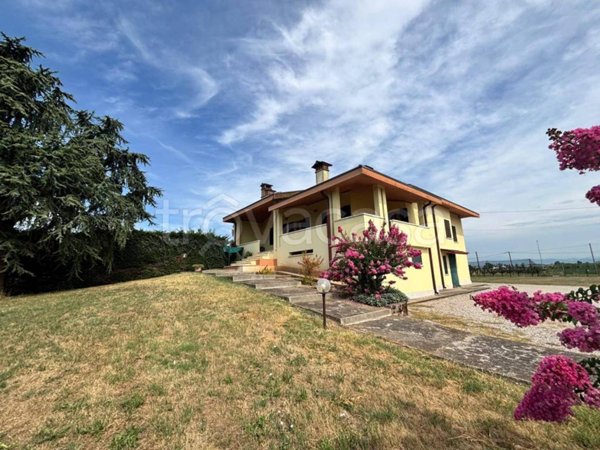 casa indipendente in vendita a Zevio