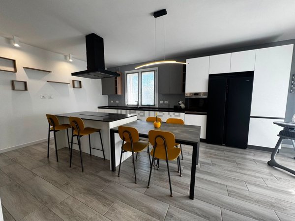 casa indipendente in vendita a Zevio in zona Santa Maria