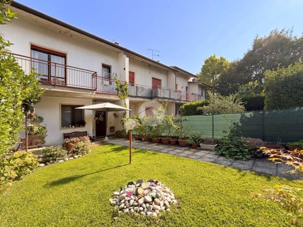 casa indipendente in vendita a Zevio in zona Santa Maria