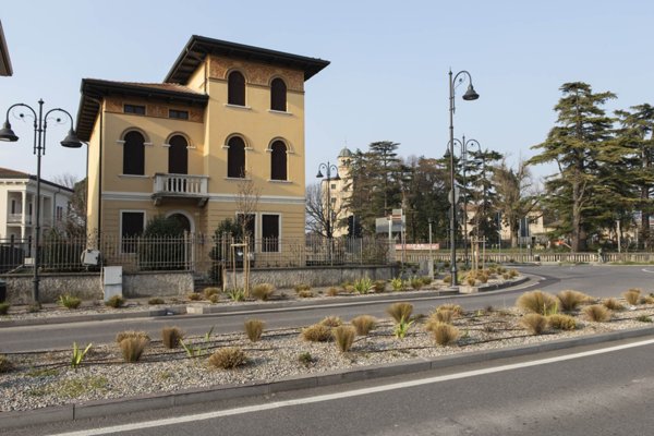 casa indipendente in vendita a Zevio in zona Santa Maria