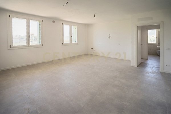 appartamento in vendita a Zevio in zona Volon