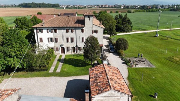 appartamento in vendita a Zevio in zona Campagnola