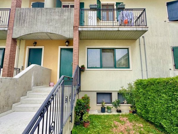 casa indipendente in vendita a Zimella in zona Santo Stefano