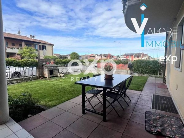 appartamento in vendita a Zimella in zona Volpino