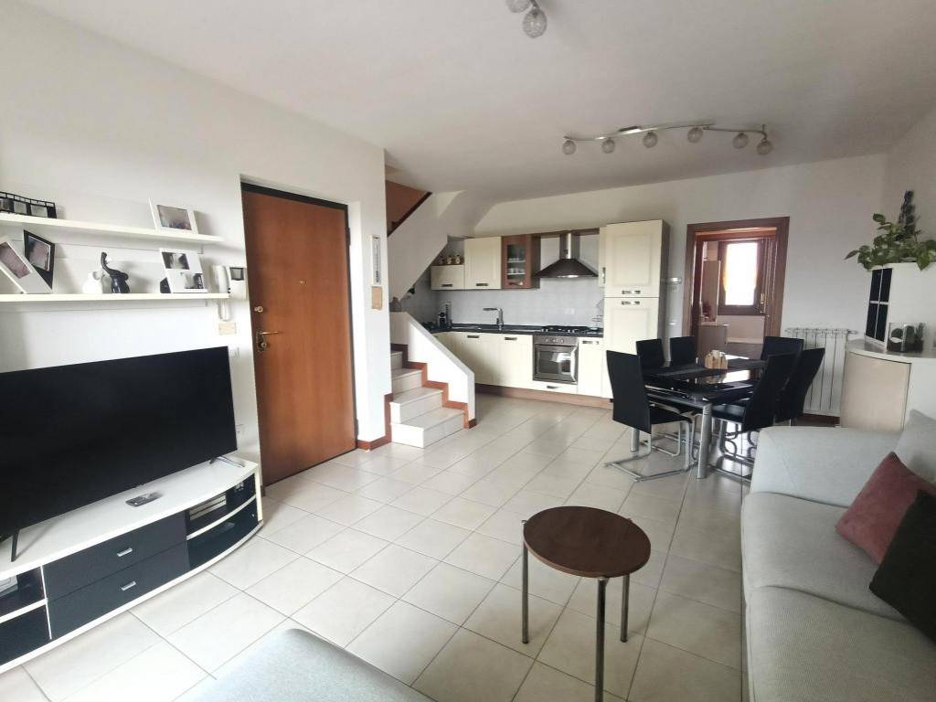 appartamento in vendita a Zimella in zona Santo Stefano