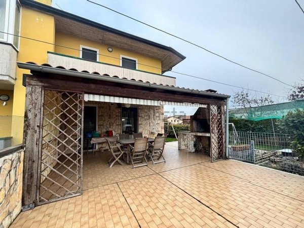 casa indipendente in vendita a Zimella in zona Santo Stefano