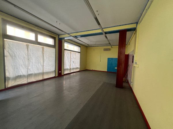negozio in vendita a Zimella in zona Santo Stefano