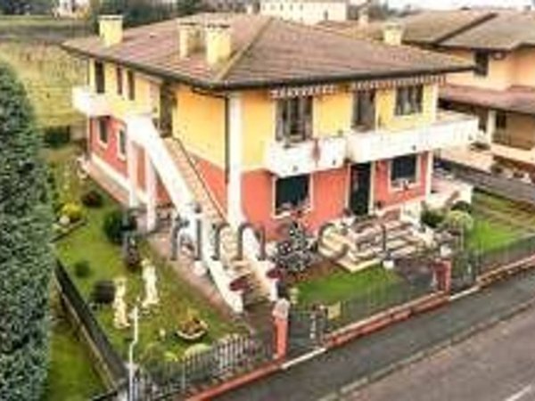 casa indipendente in vendita a Zimella